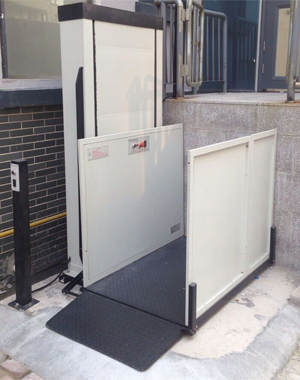 無(wú)(wú)障礙升降平臺(tái)(tái)